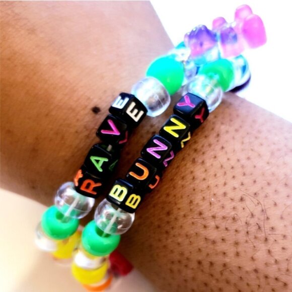 Rave Bunny Rainbow Kandi bracelet set with gummy bear charm - Picture 4 of 4